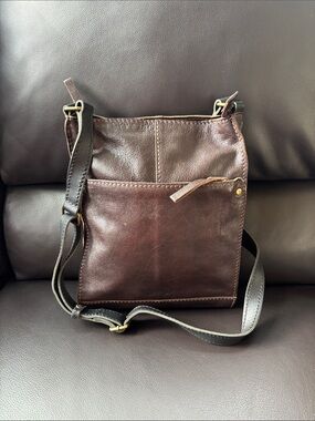 Ellington leather bag